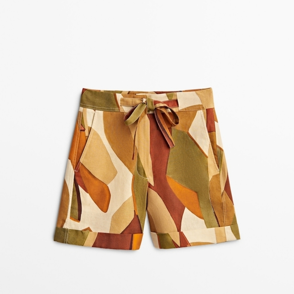 Stylish Women's Multicolor Patterned Shorts